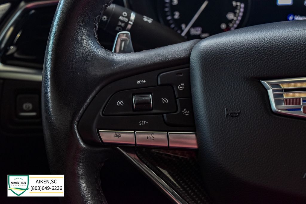 Used 2024 Cadillac XT6 SUV