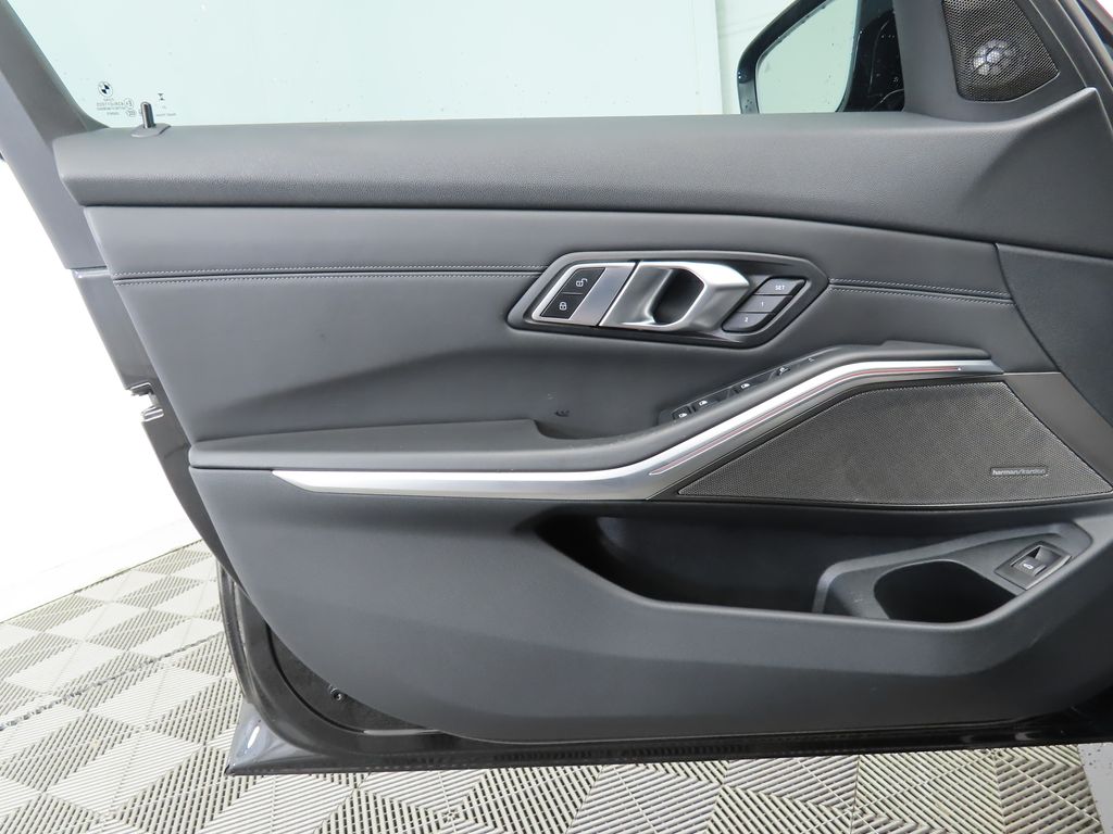 Thumbnail: 2022 BMW M3 - 24