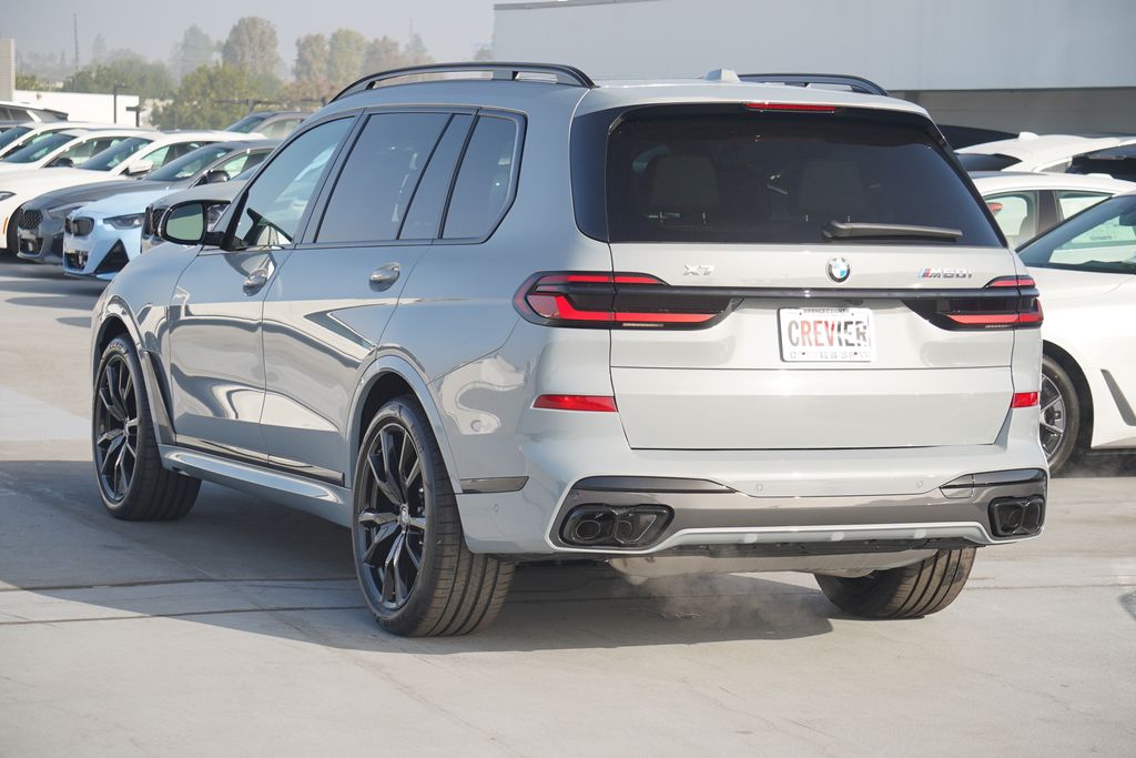 2025 BMW X7 M60i 7