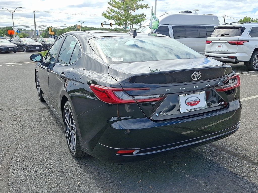 Thumbnail: 2025 Toyota Camry - 4