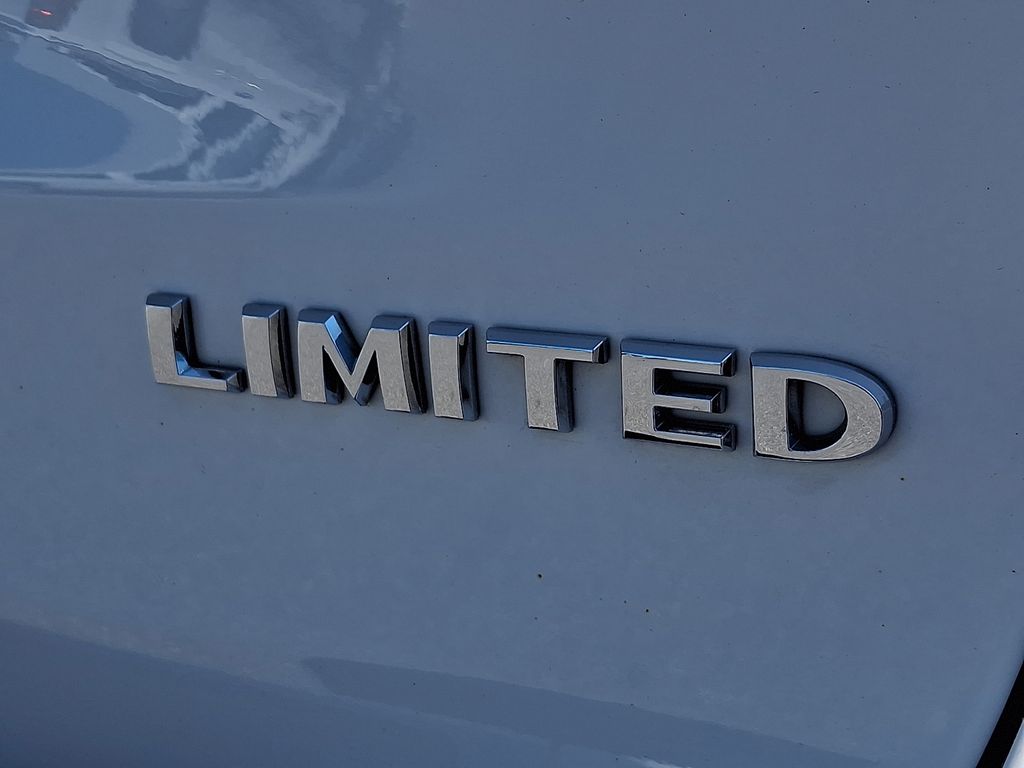 2015 Jeep Grand Cherokee Limited White at Bob Ruth Ford
