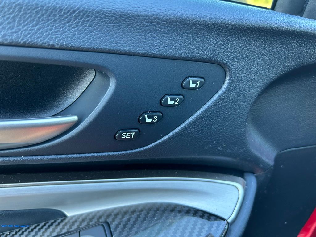 Thumbnail: 2016 Lexus RC - 18