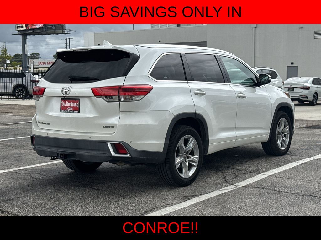 2018 Toyota Highlander Limited White at Community Kia