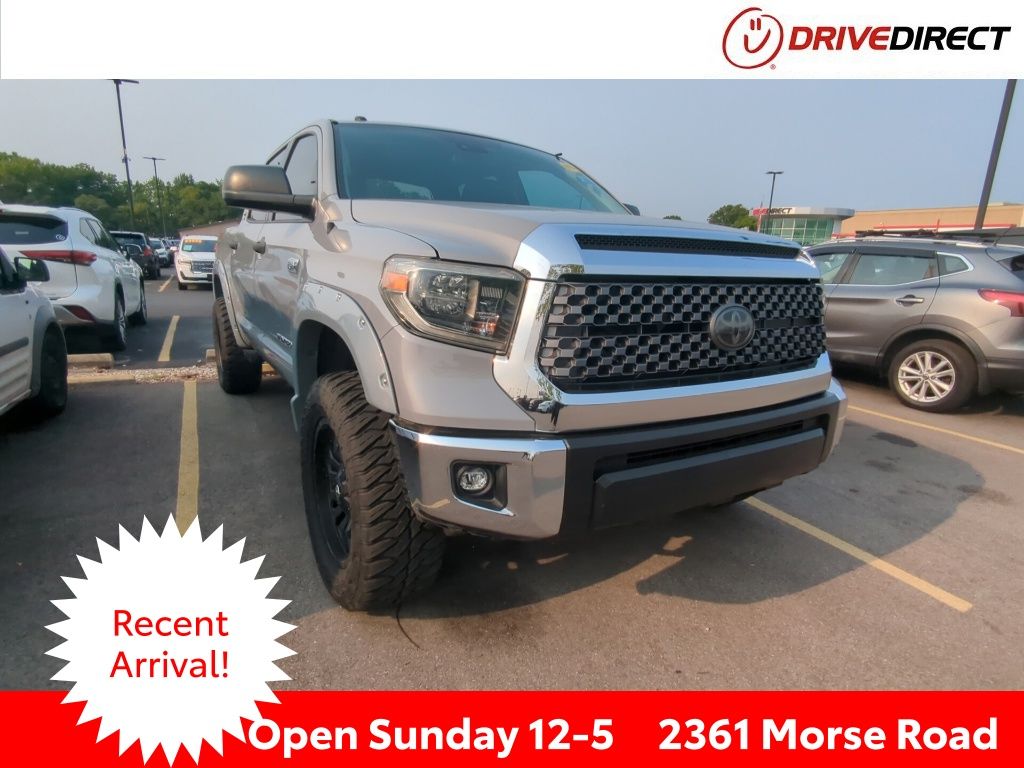  2018 Toyota Tundra SR5 CrewMax 5.7L FFV 4WD   