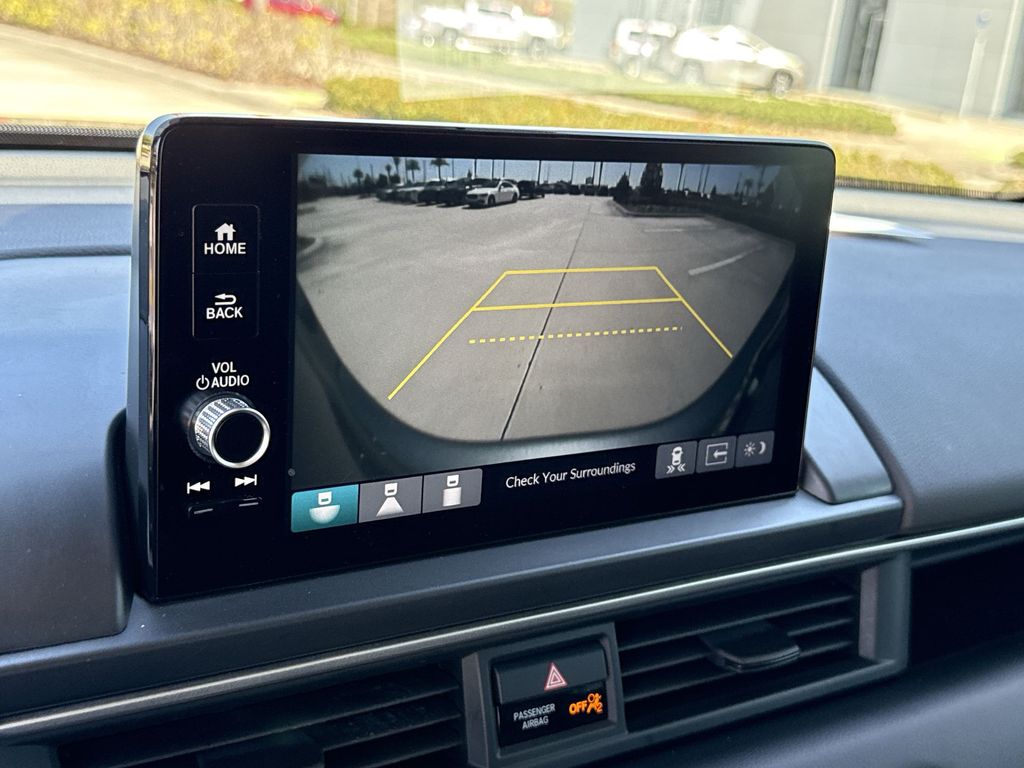 Thumbnail: 2024 Honda Pilot - 25