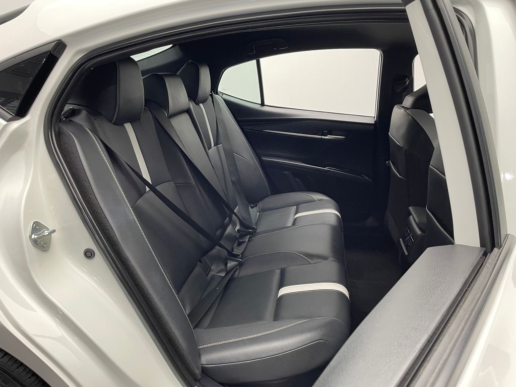 Thumbnail: 2025 Toyota Camry - 25