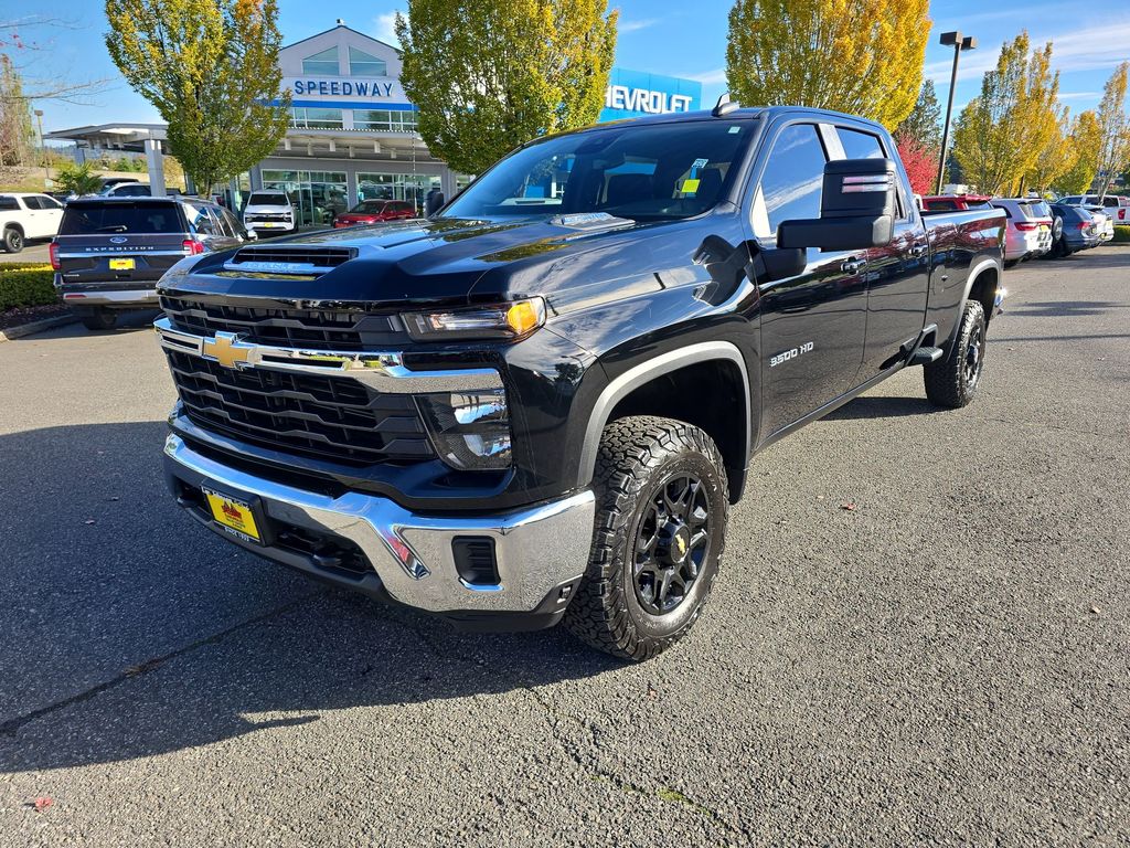2024 Chevrolet Silverado 3500HD LT Crew Cab 4WD