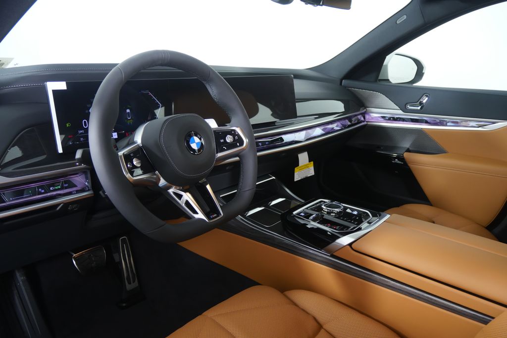 Thumbnail: 2026 BMW 7 Series - 13