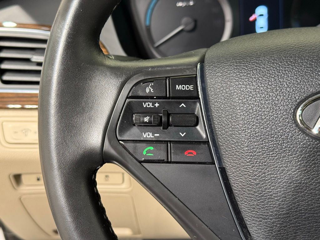 Thumbnail: 2017 Hyundai Sonata - 24