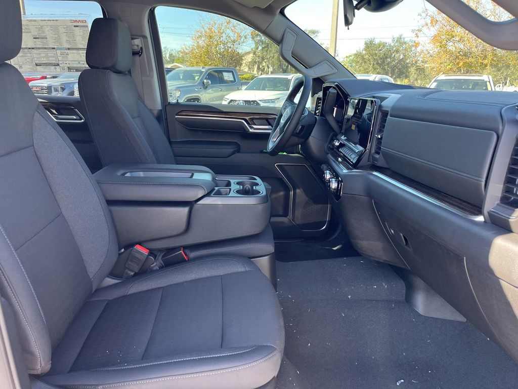 new 2025 GMC Sierra 1500 car, priced at $46,699