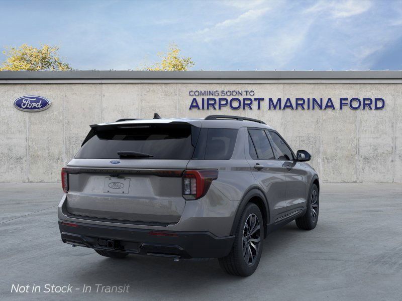 2025 Ford Explorer ST-Line 9