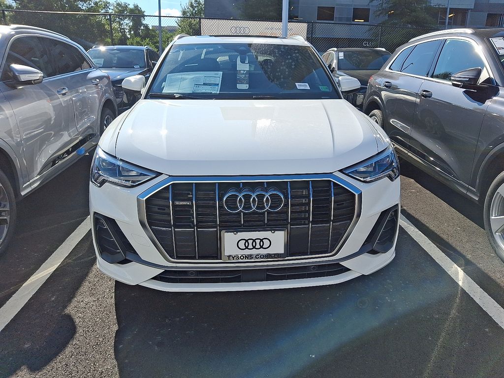 Thumbnail: 2025 Audi Q3 - 2
