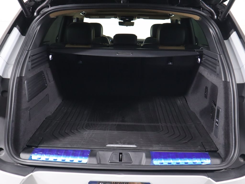 Thumbnail: 2025 Land Rover Range Rover Sport - 30