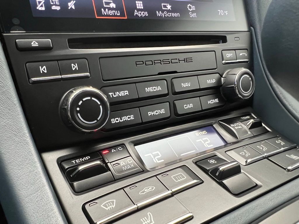 Thumbnail: 2019 Porsche 911 - 12