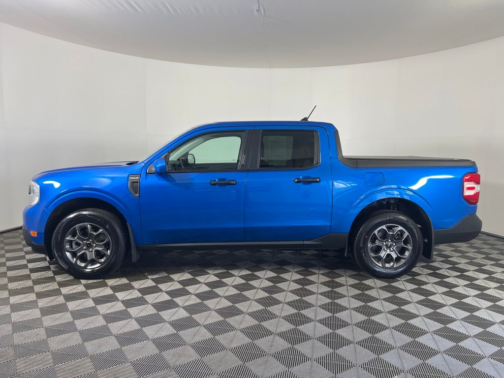 Used 2022 Blue Ford XLT image 11