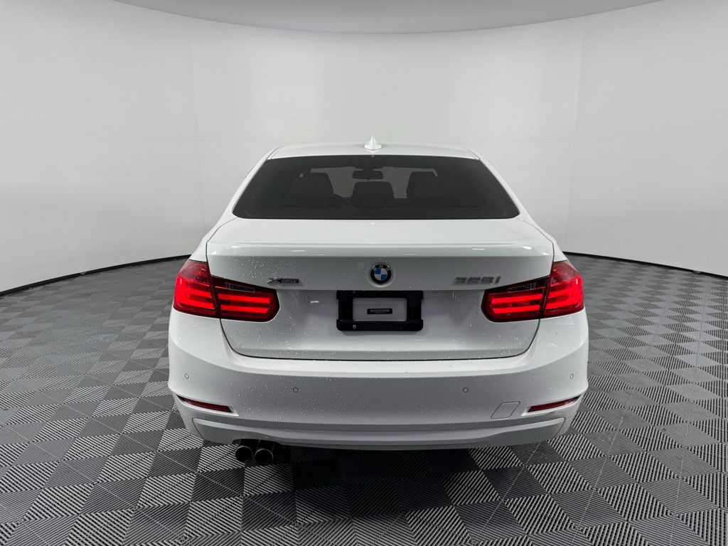 Thumbnail: 2013 BMW 3 Series - 6