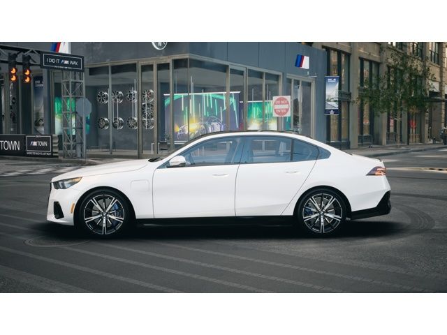 2026 Bmw 550e xDrive photo 4