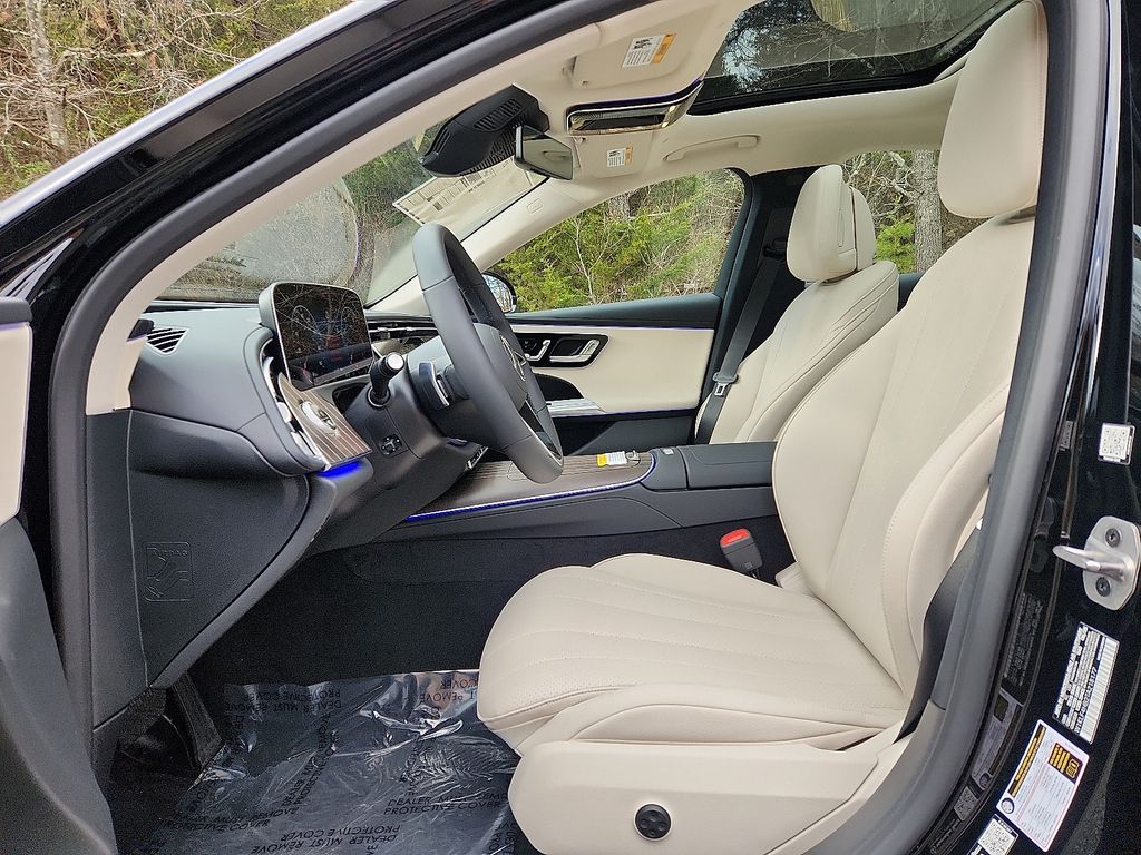 Thumbnail: 2026 Mercedes-Benz E-Class - 9