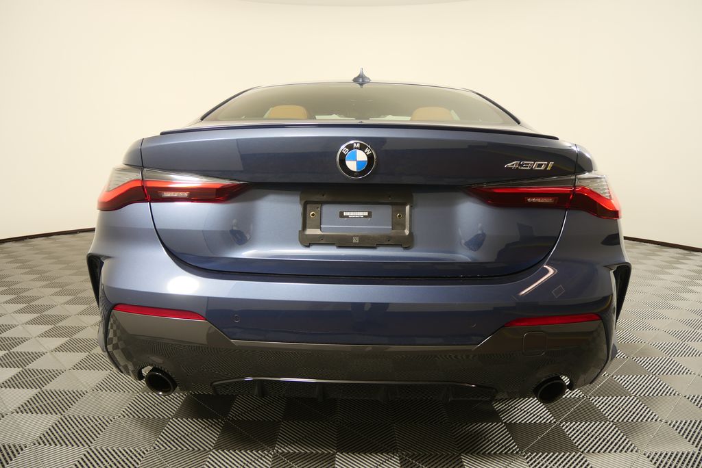 Thumbnail: 2022 BMW 4 Series - 4