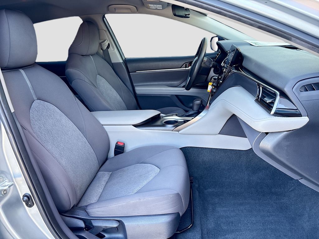 Thumbnail: 2023 Toyota Camry - 19