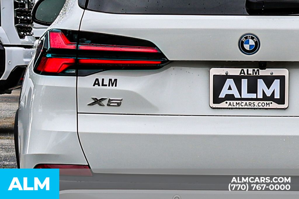 Used 2024 White BMW xDrive50e / MT Certified image 13