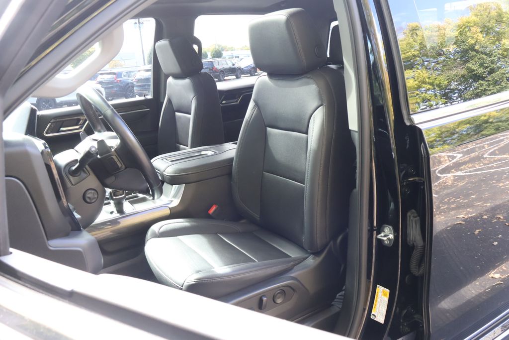 Thumbnail: 2022 Chevrolet Silverado 1500 - 32