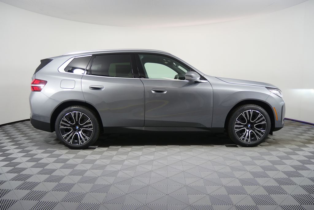 Thumbnail: 2026 BMW X3 - 2