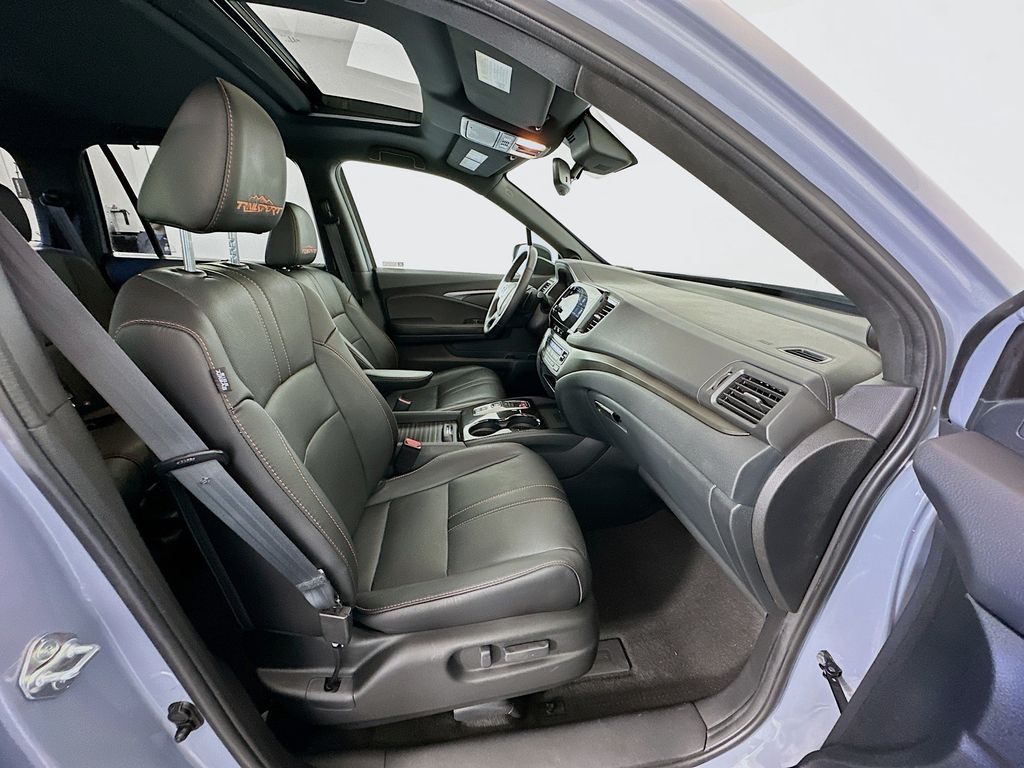 Thumbnail: 2023 Honda Passport - 28