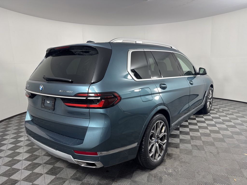 Thumbnail: 2024 BMW X7 - 5