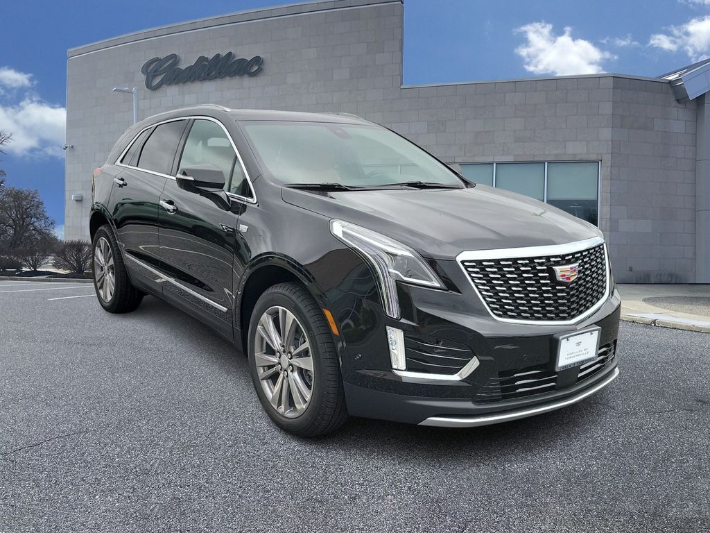 Thumbnail: 2025 Cadillac XT5 - 2
