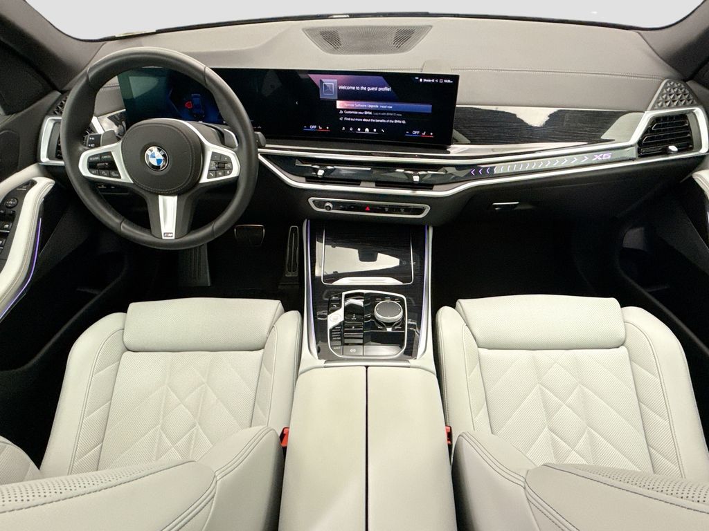 Thumbnail: 2026 BMW X5 - 13
