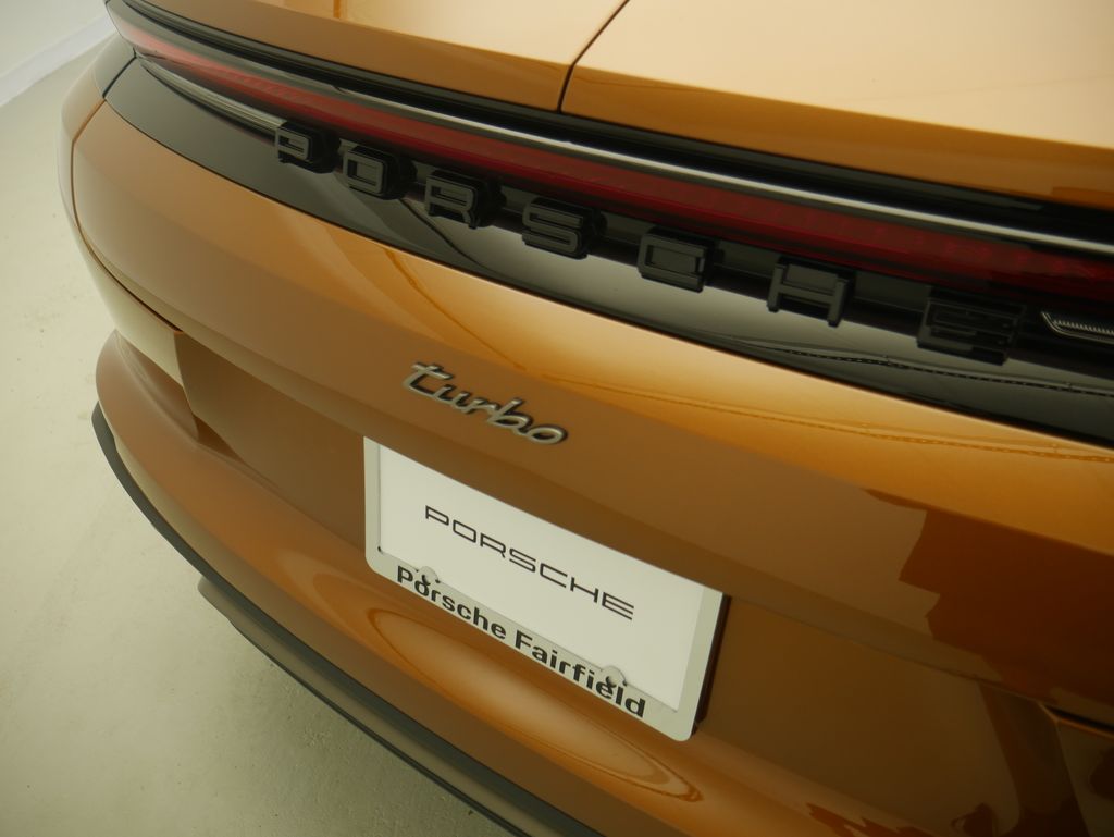 Thumbnail: 2025 Porsche Panamera - 11