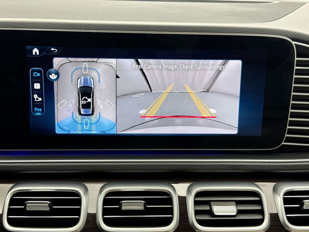 Thumbnail: 2025 Mercedes-Benz GLE - 15