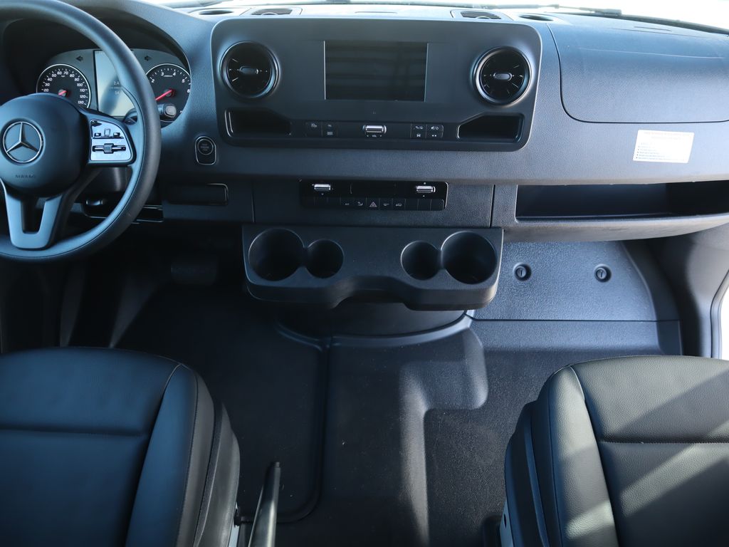 Thumbnail: 2023 Mercedes-Benz Sprinter - 13