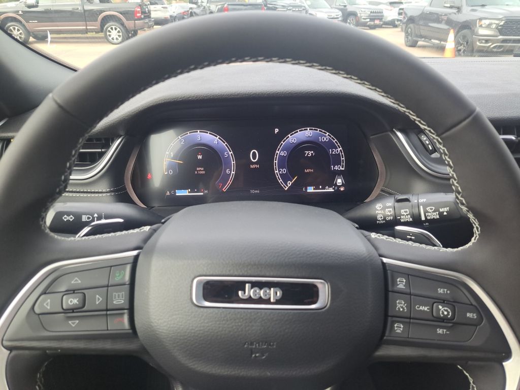 New Car 2025 Jeep Grand Cherokee  Laredo For Sale Under $35,000 In Austin, Texas