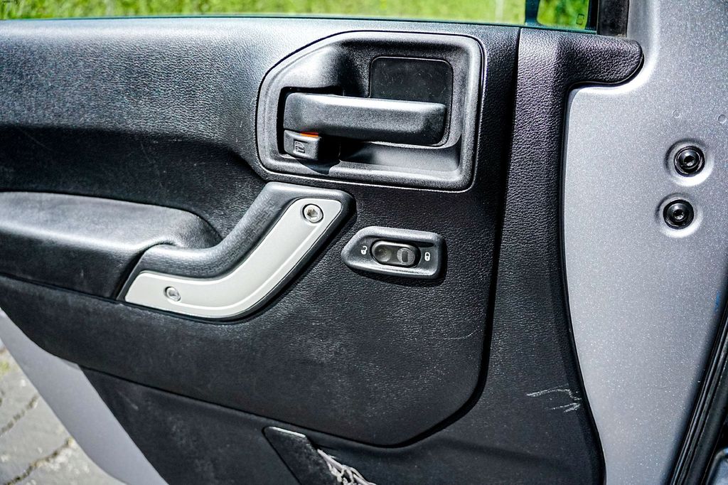 Used Car 2014 Jeep Wrangler  Unlimited Rubicon For Sale Under $25,000 In Taylor, Texas