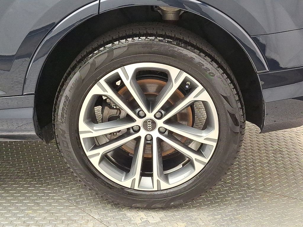 Thumbnail: 2025 Audi Q7 - 7