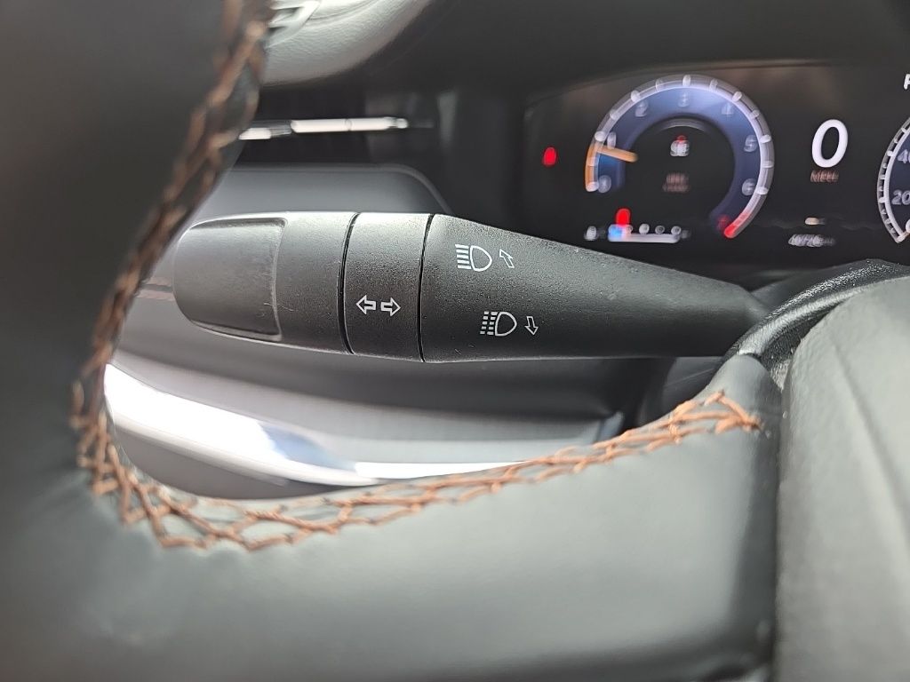 Used 2022 Red Jeep Limited image 26