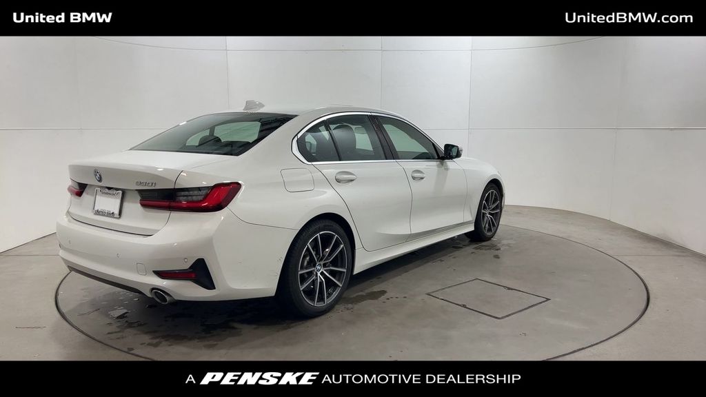 2019 BMW 3 Series 330i 8