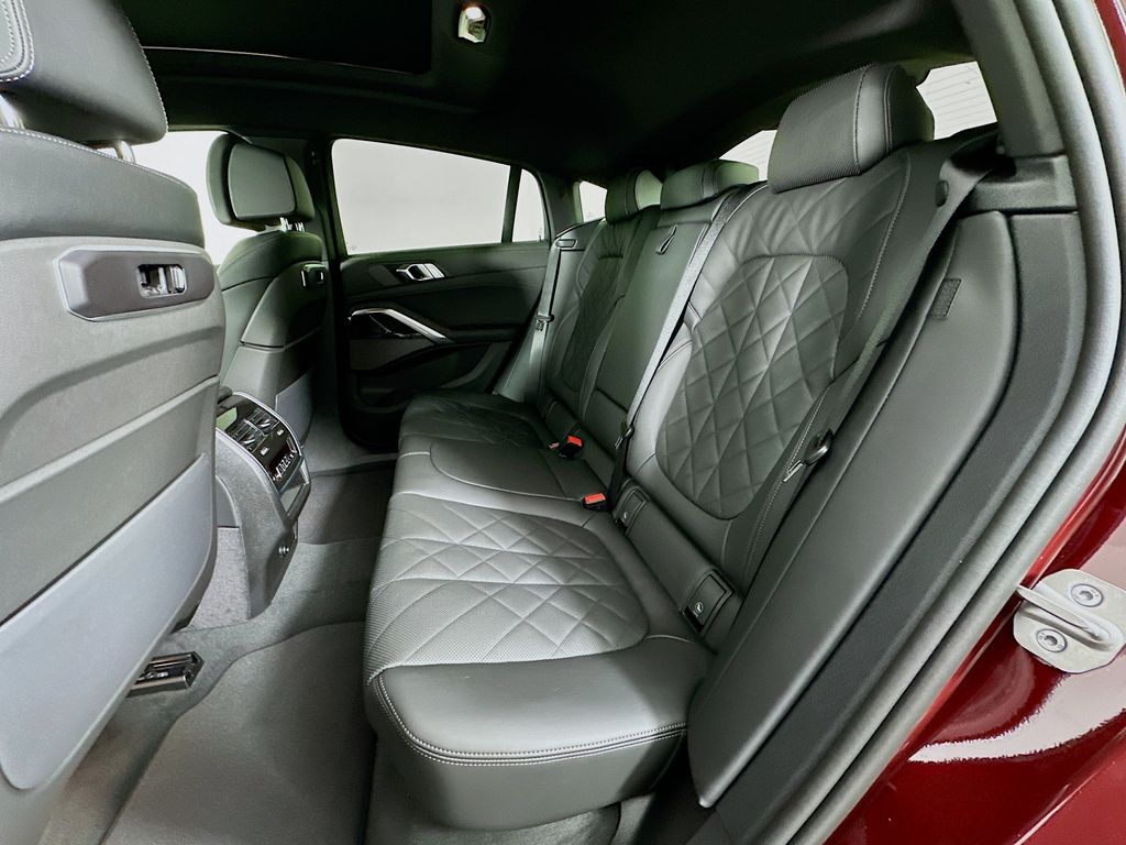 Thumbnail: 2026 BMW X6 - 17