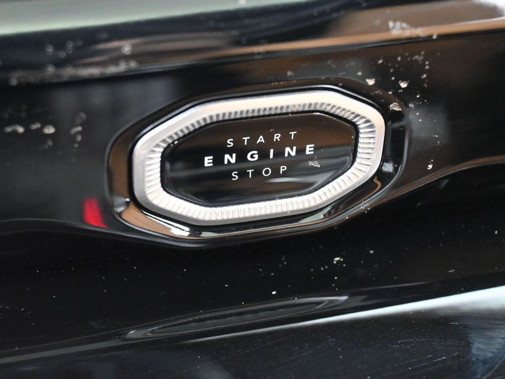 New 2026 Bright White Clearcoat Jeep Summit image 20