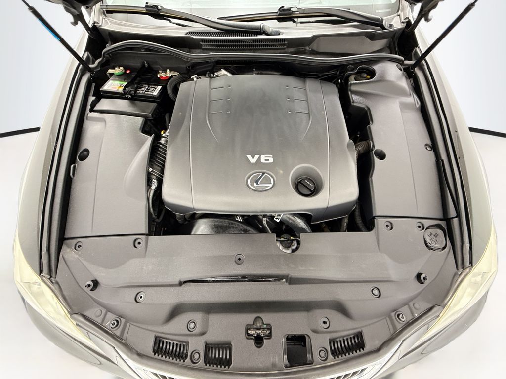 Thumbnail: 2012 Lexus IS - 26