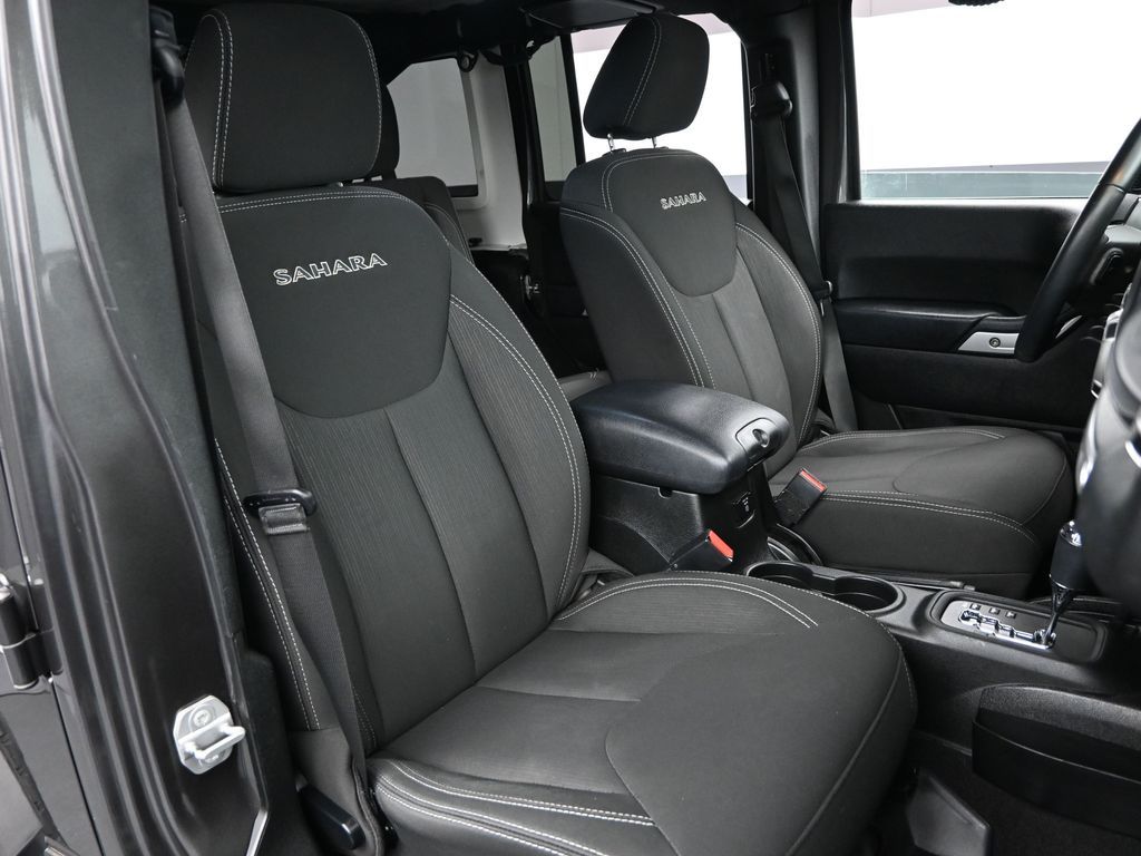 2018 Jeep Wrangler JK Unlimited Sahara