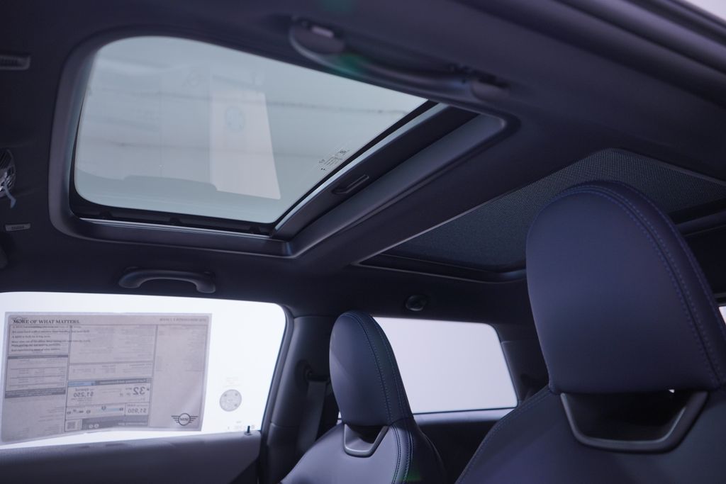 Thumbnail: 2026 MINI Cooper - 8