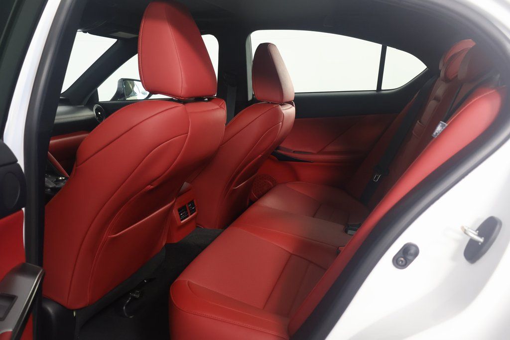 2024 Lexus IS 500 F Sport Performance 11
