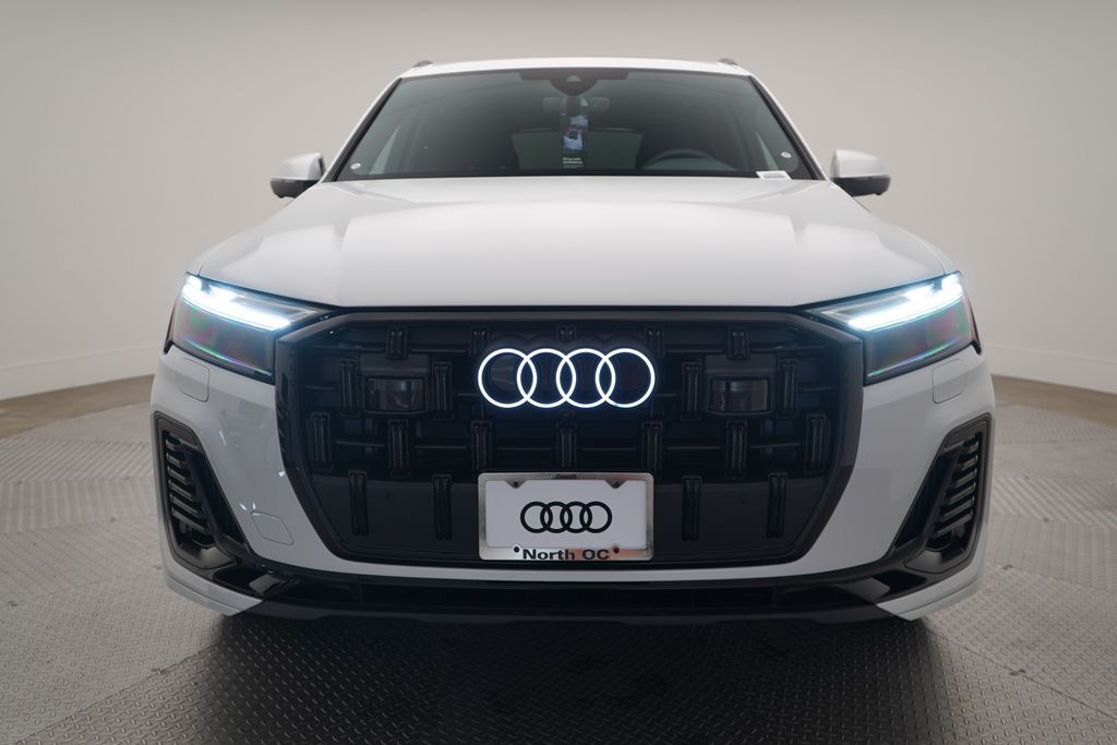 Thumbnail: 2026 Audi Q7 - 5