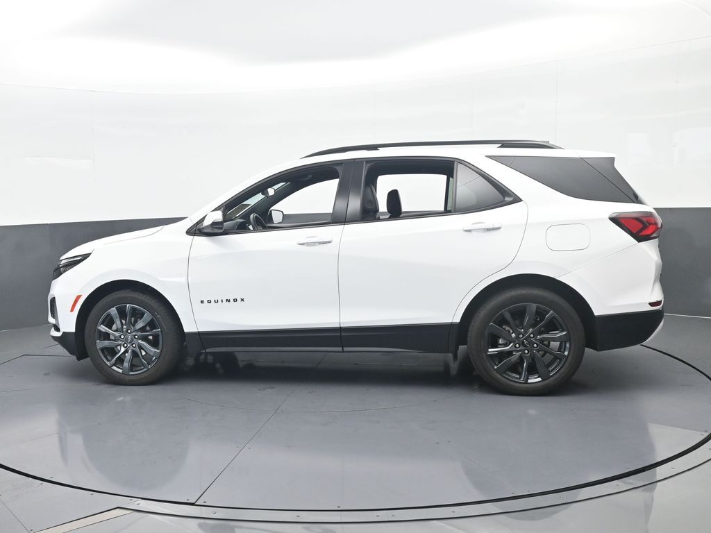 Used 2024 Summit White Chevrolet RS image 2