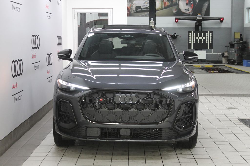 Thumbnail: 2025 Audi SQ5 - 9