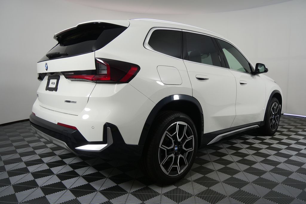 2023 BMW X1 xDrive28i 3