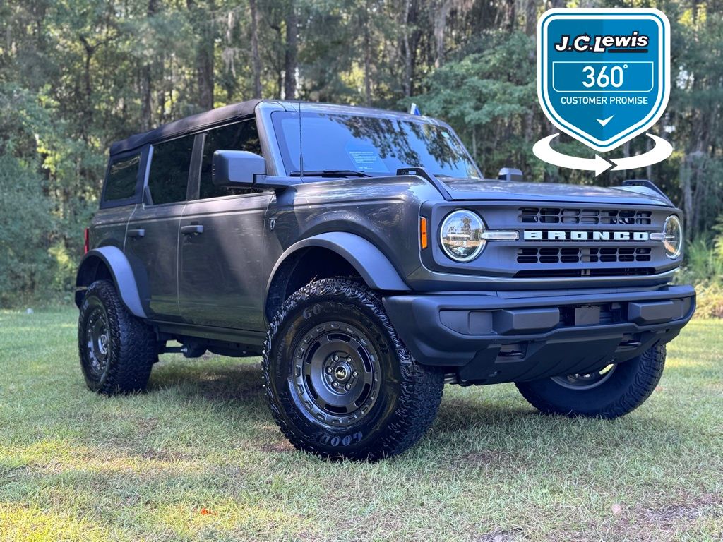 2025 Ford Bronco Base